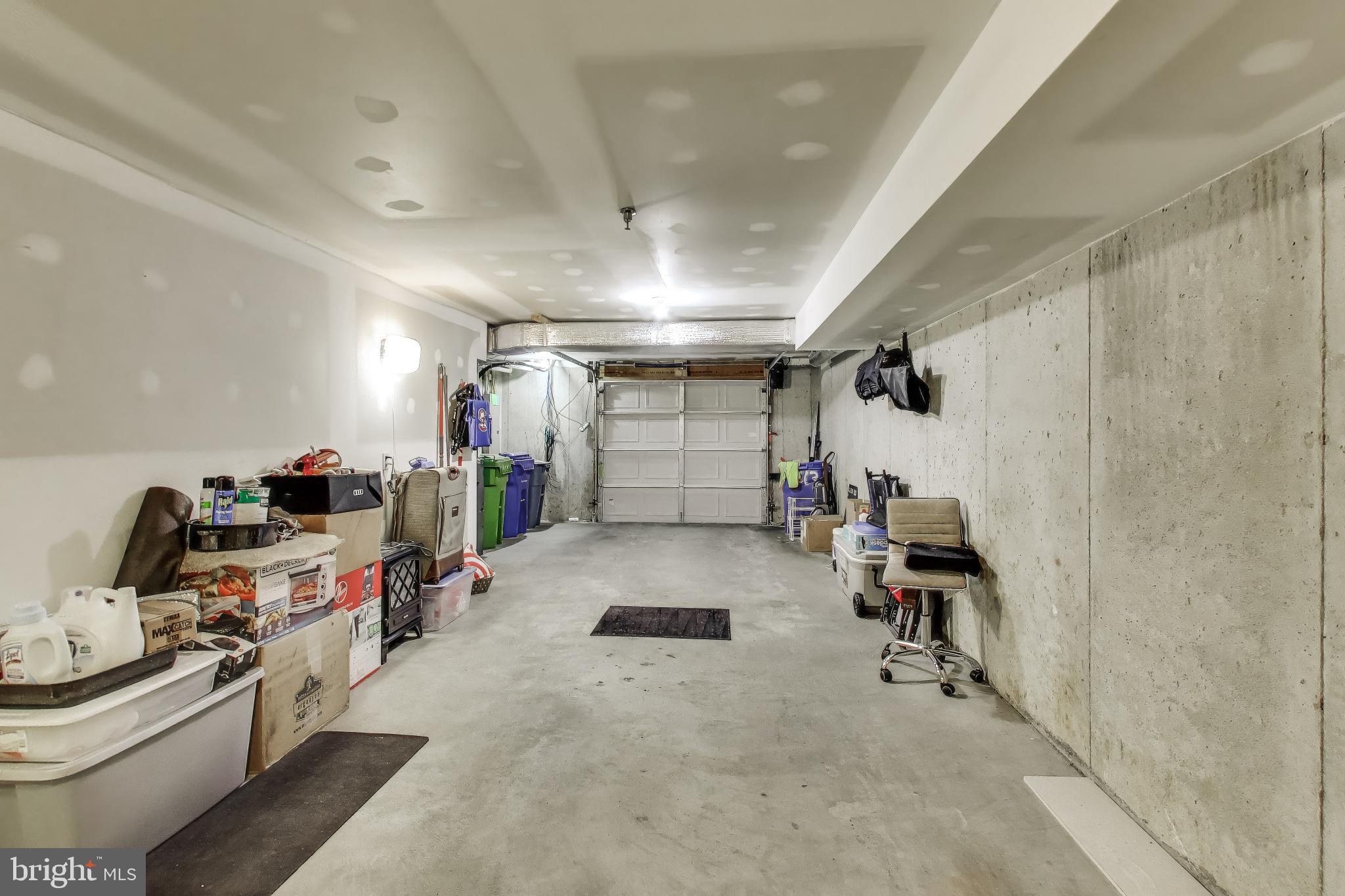 ATHENA SQUARE - Residential