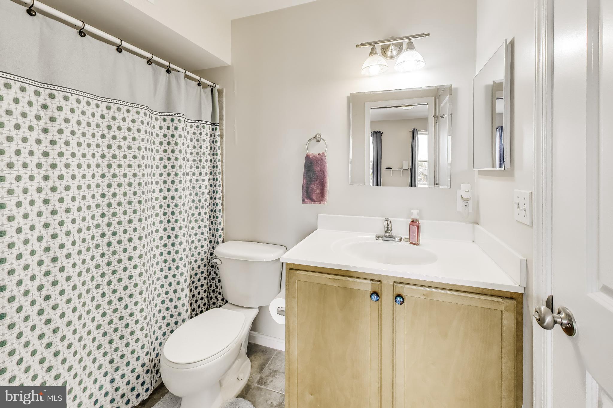 ATHENA SQUARE - Residential