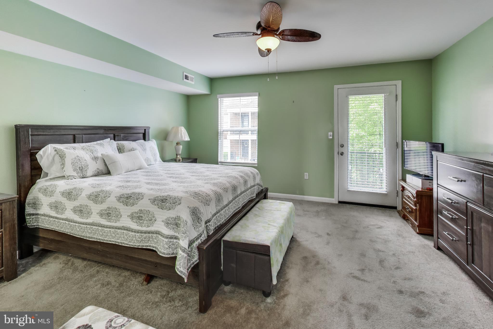 ATHENA SQUARE - Residential