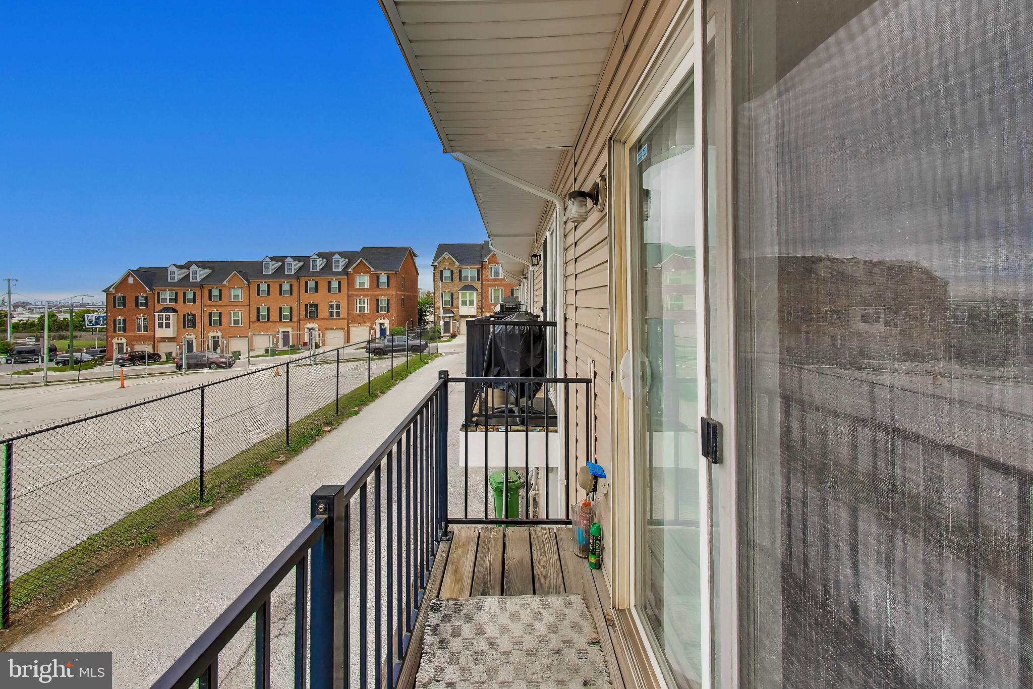 ATHENA SQUARE - Residential
