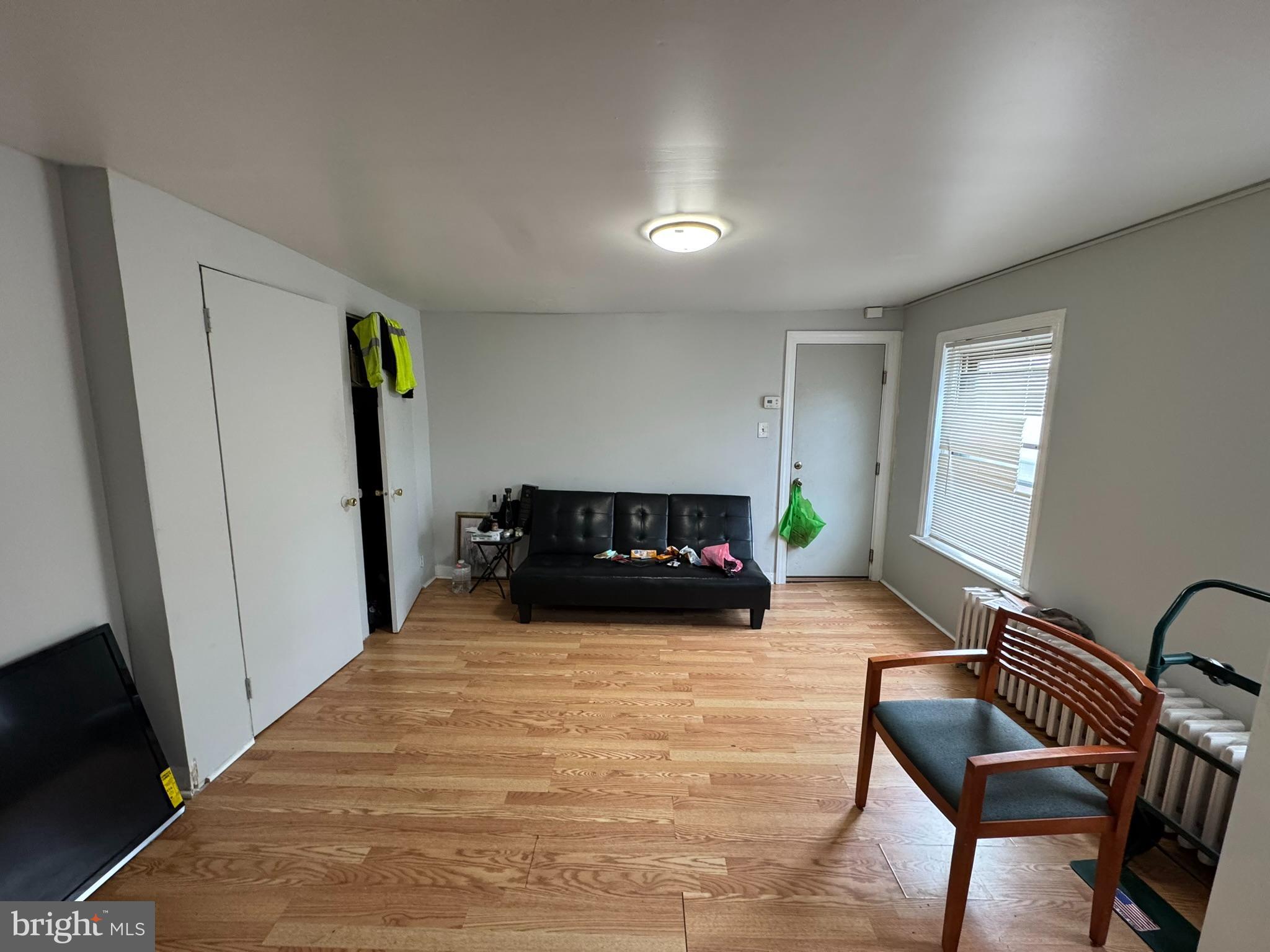 FAIRMOUNT - Commercial Sale