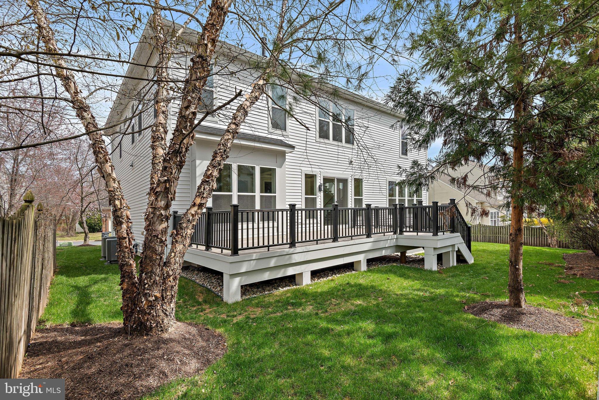 ALEXANDRAS GROVE AT BELMONT - Residential