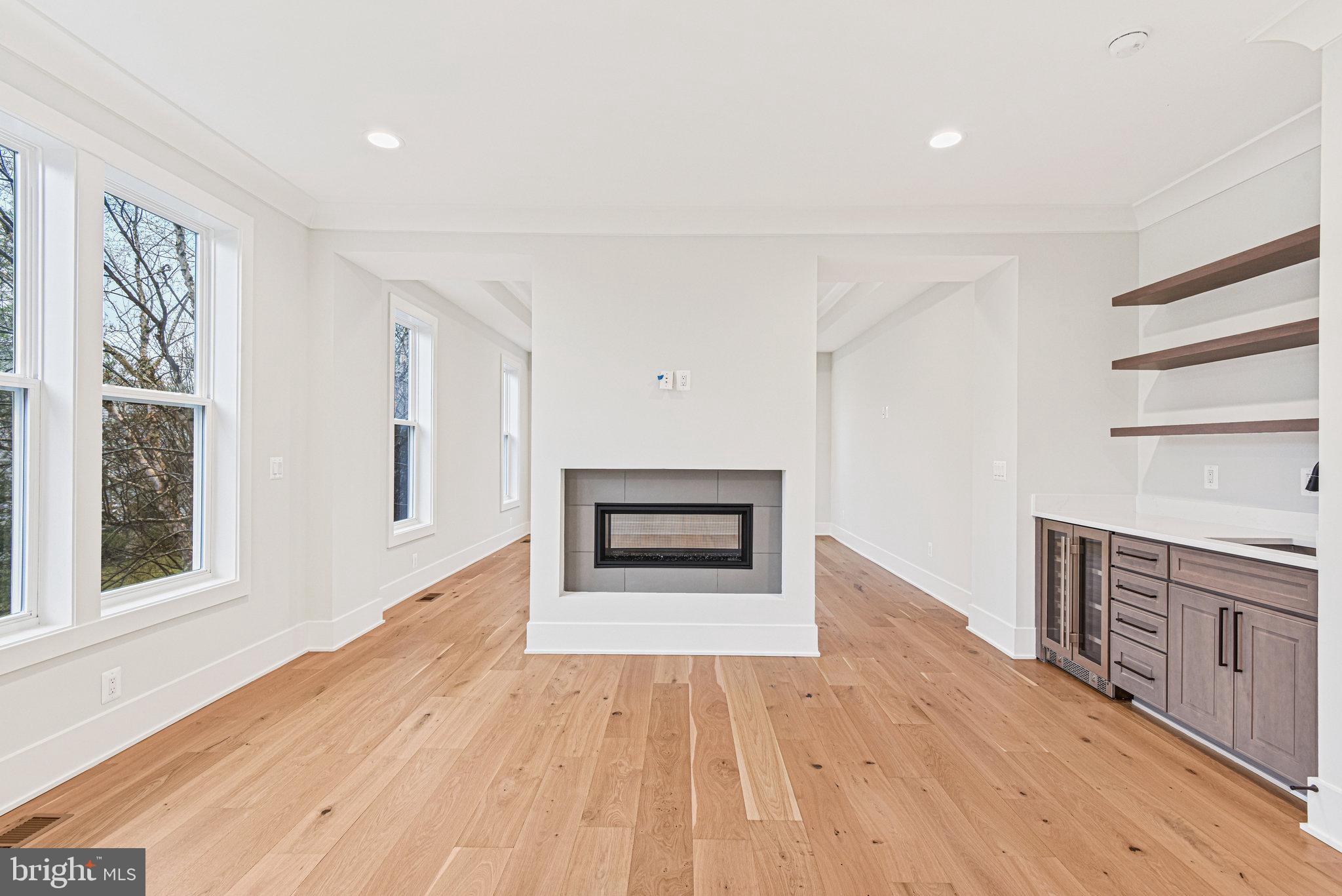 ALEXANDRAS GROVE AT BELMONT - Residential