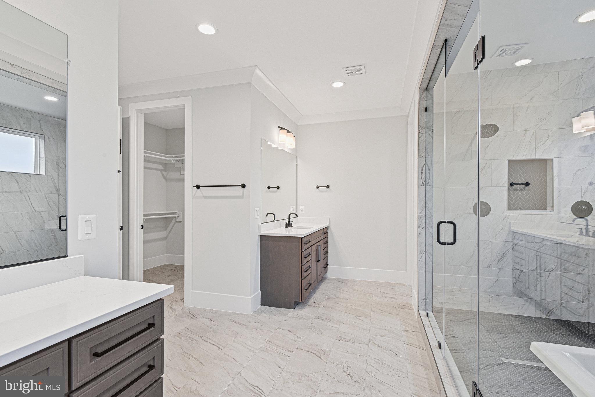 ALEXANDRAS GROVE AT BELMONT - Residential