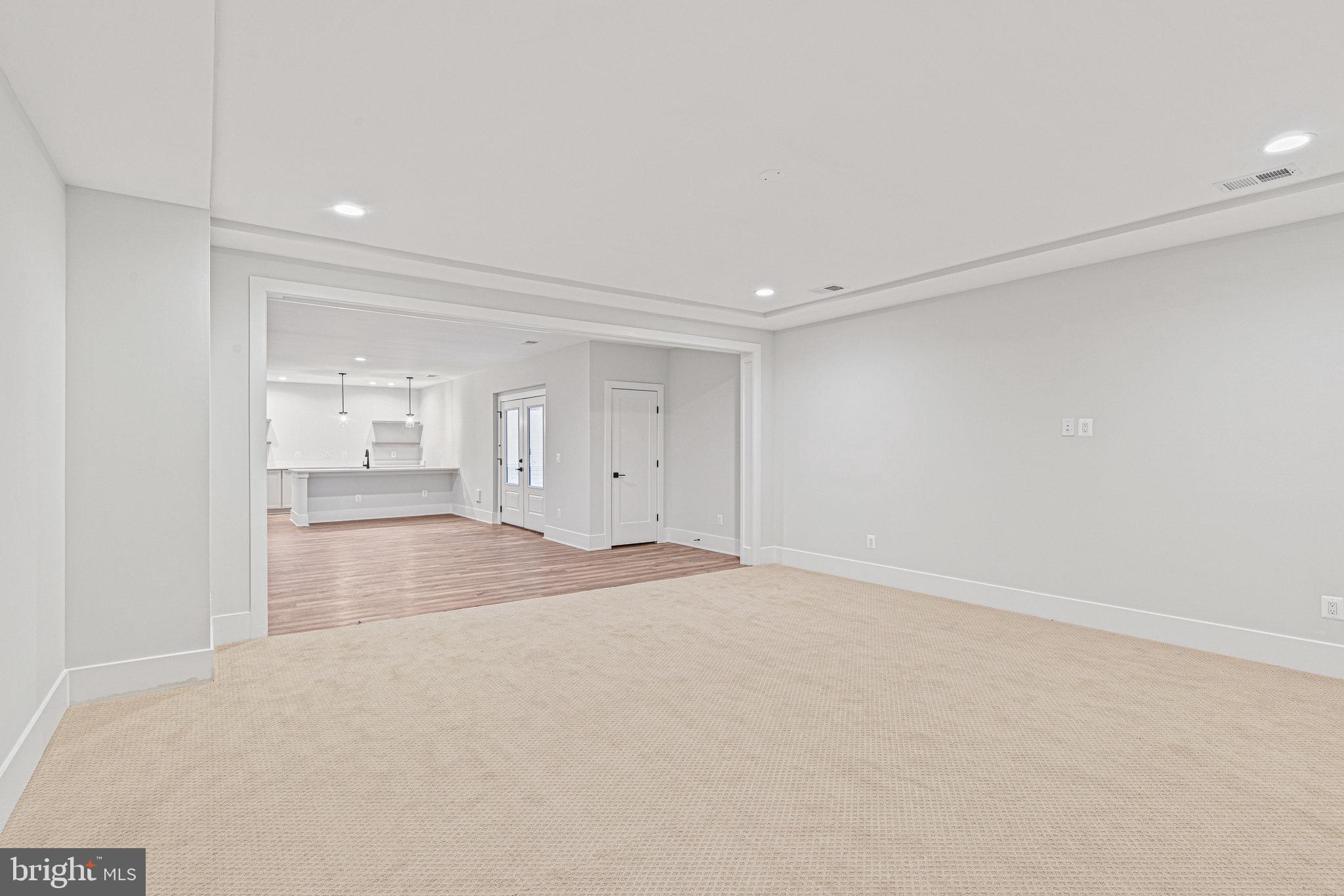 ALEXANDRAS GROVE AT BELMONT - Residential