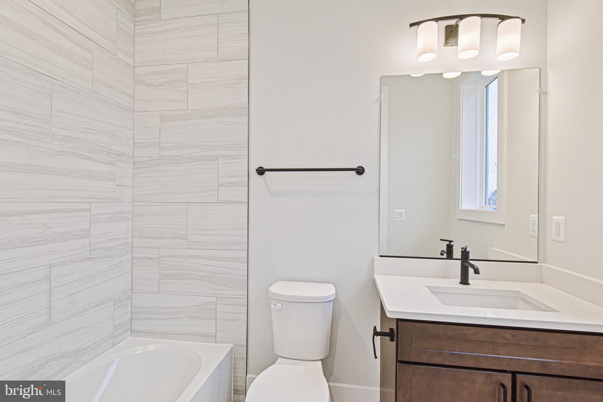 ALEXANDRAS GROVE AT BELMONT - Residential