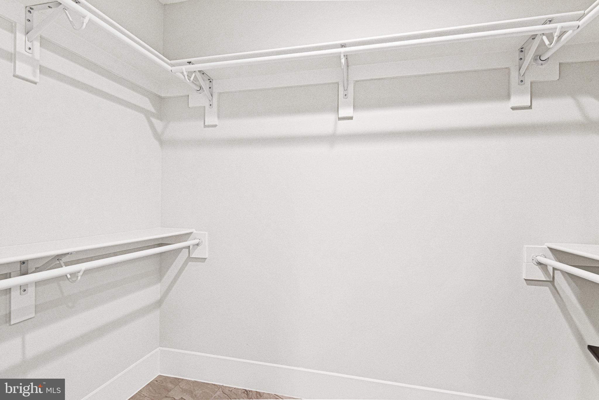 ALEXANDRAS GROVE AT BELMONT - Residential