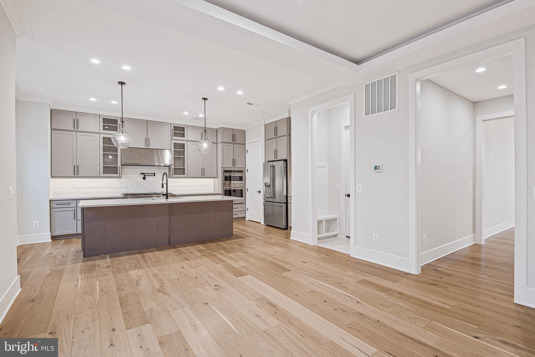 ALEXANDRAS GROVE AT BELMONT - Residential