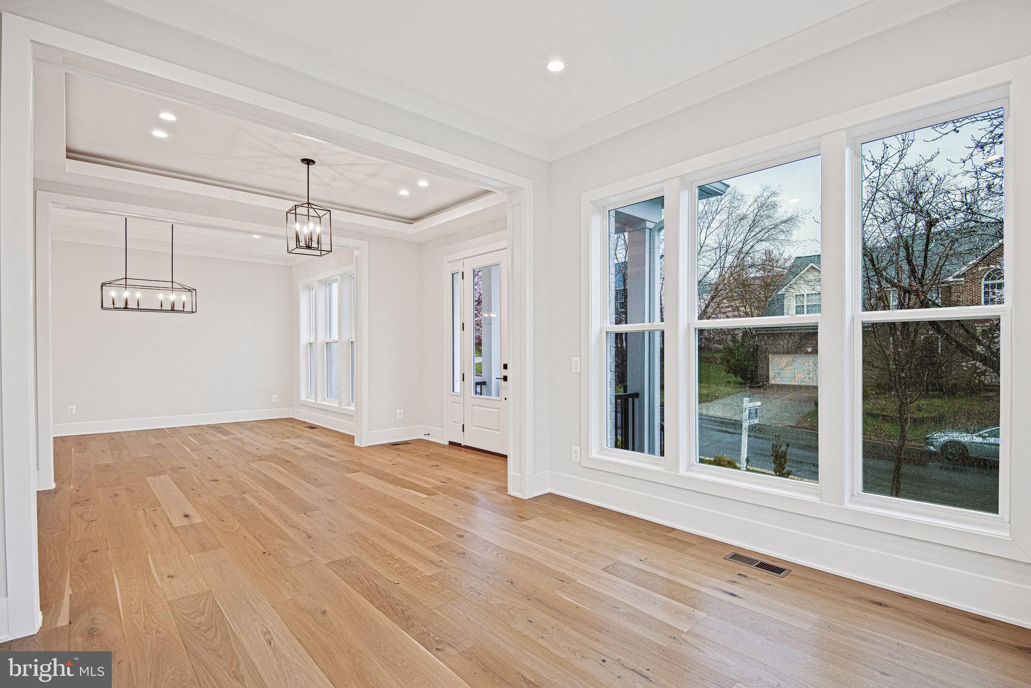 ALEXANDRAS GROVE AT BELMONT - Residential