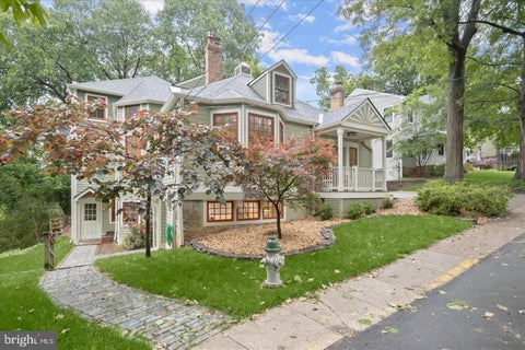 Homes For Sale - 6004 Princeton Avenue<br/> GLEN ECHO, MD 20812