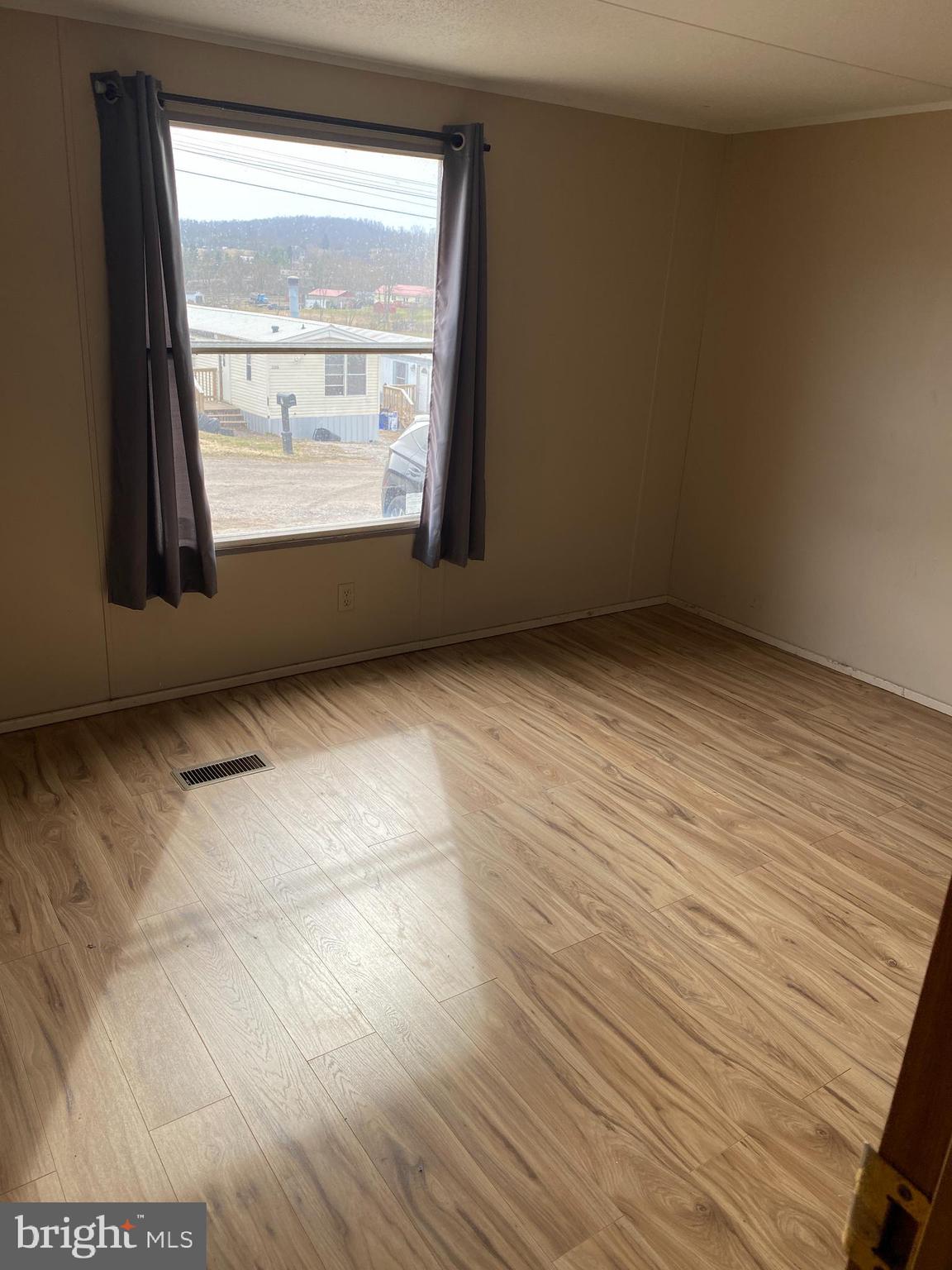 TERRA ALTA - Residential Lease