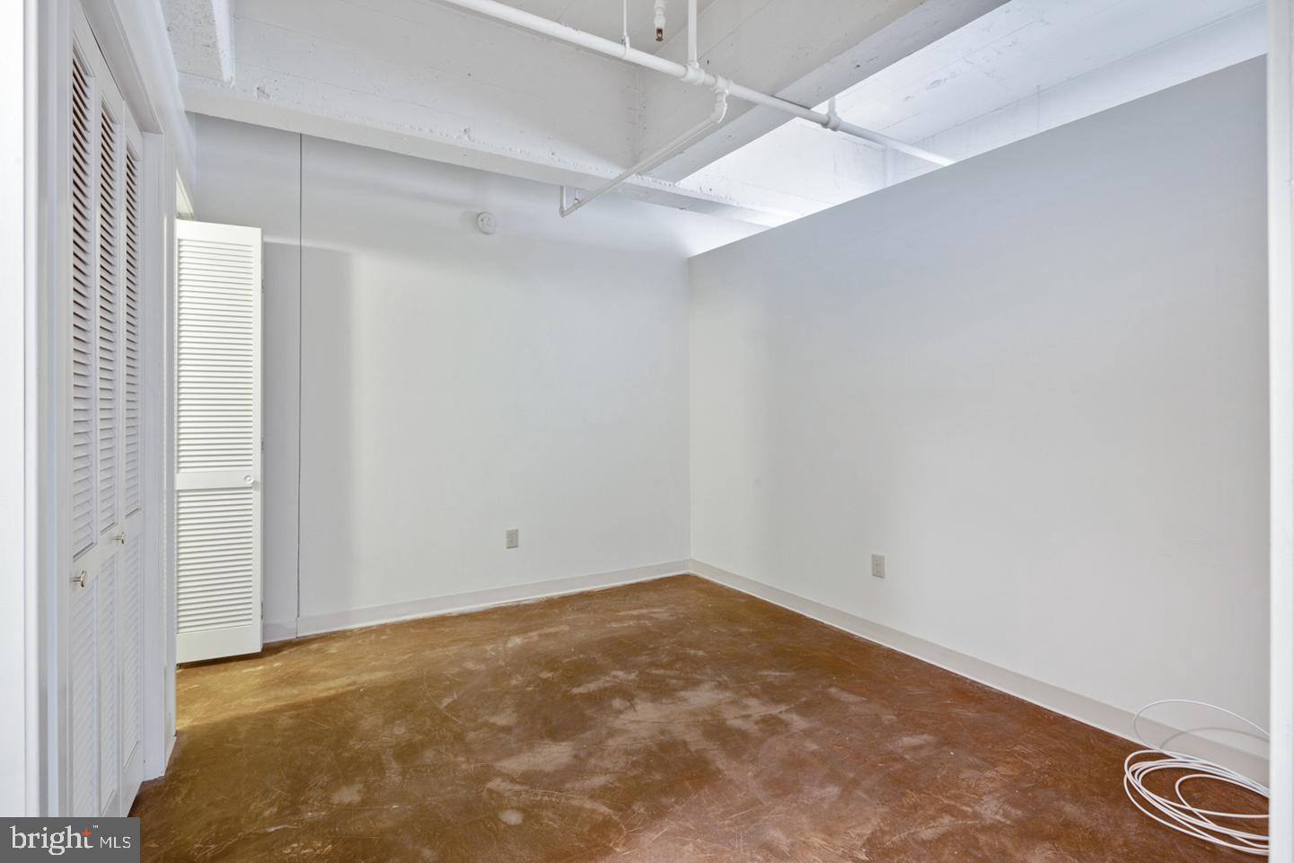 WASHINGTON SQ WEST - Residential Lease