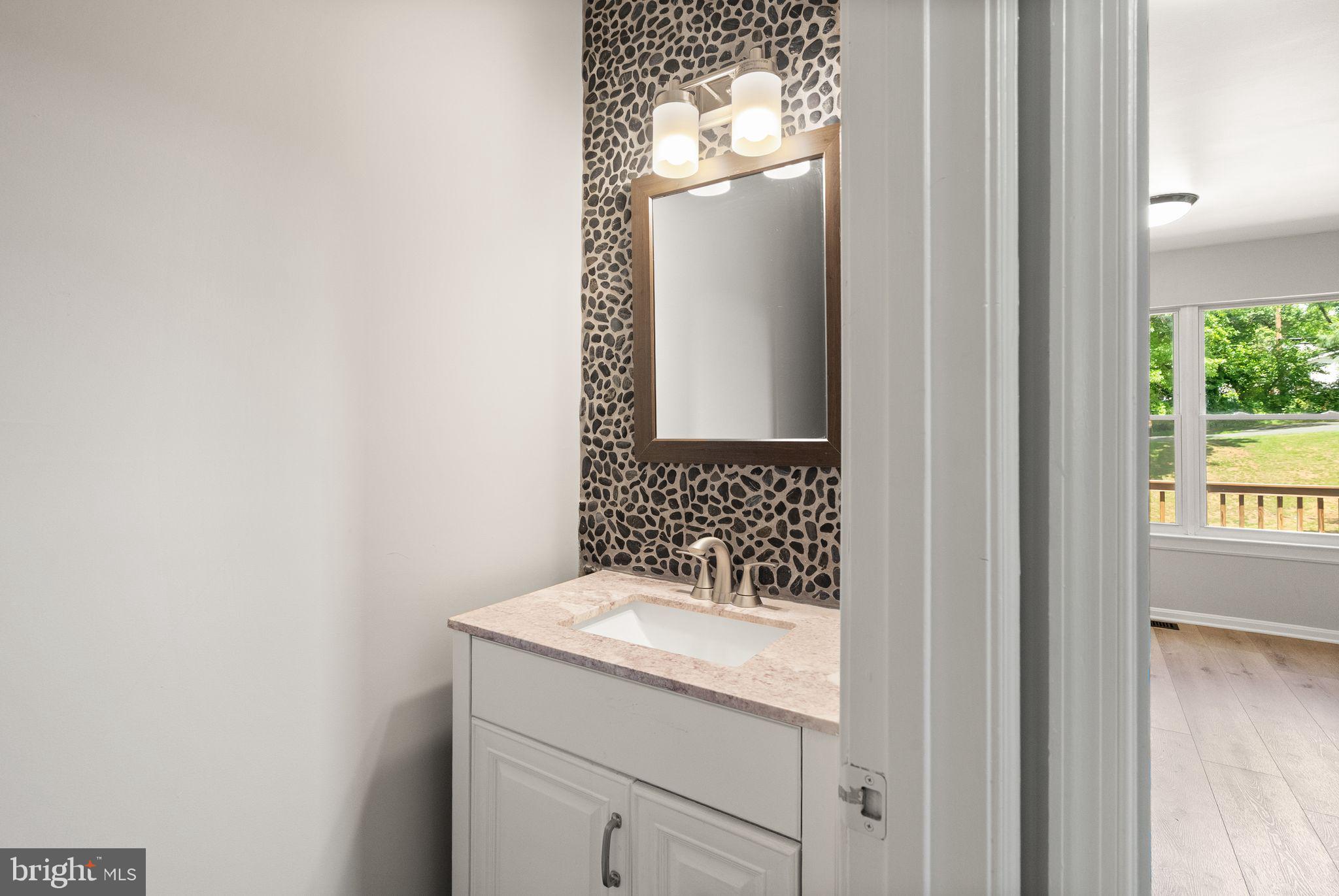 HILLSIDE TOWNES - Residential