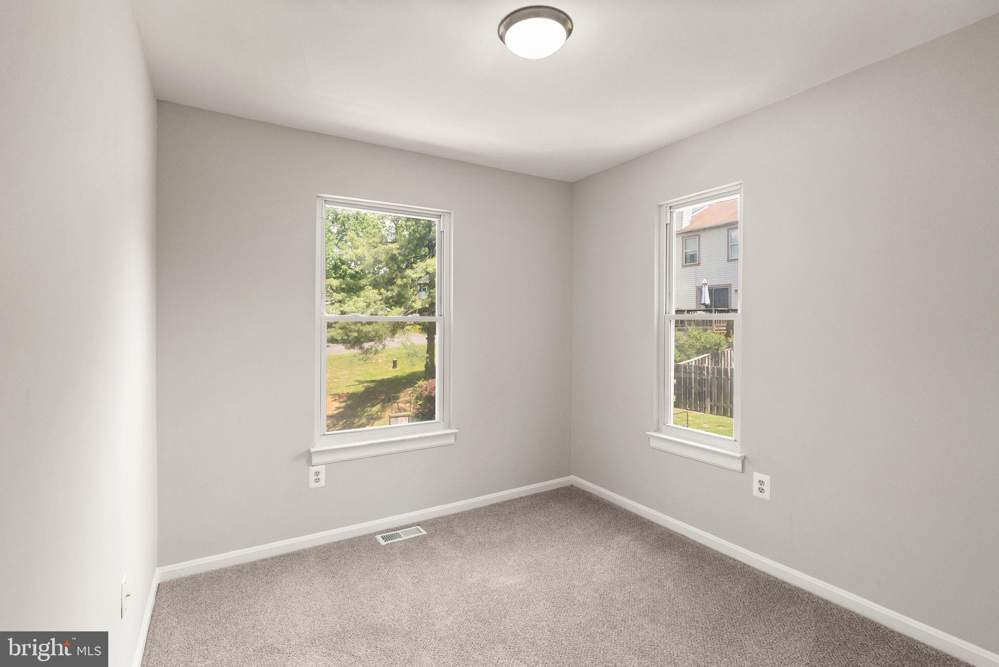 HILLSIDE TOWNES - Residential