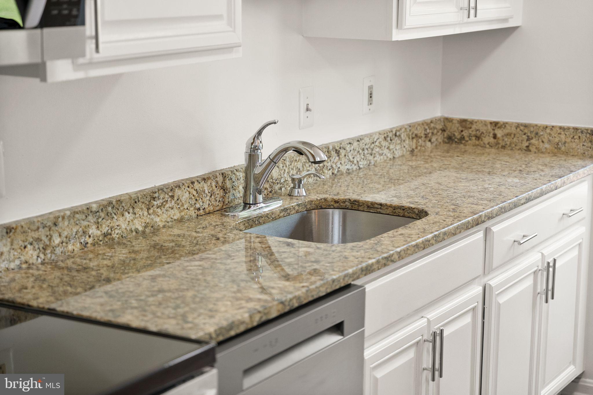 HILLSIDE TOWNES - Residential