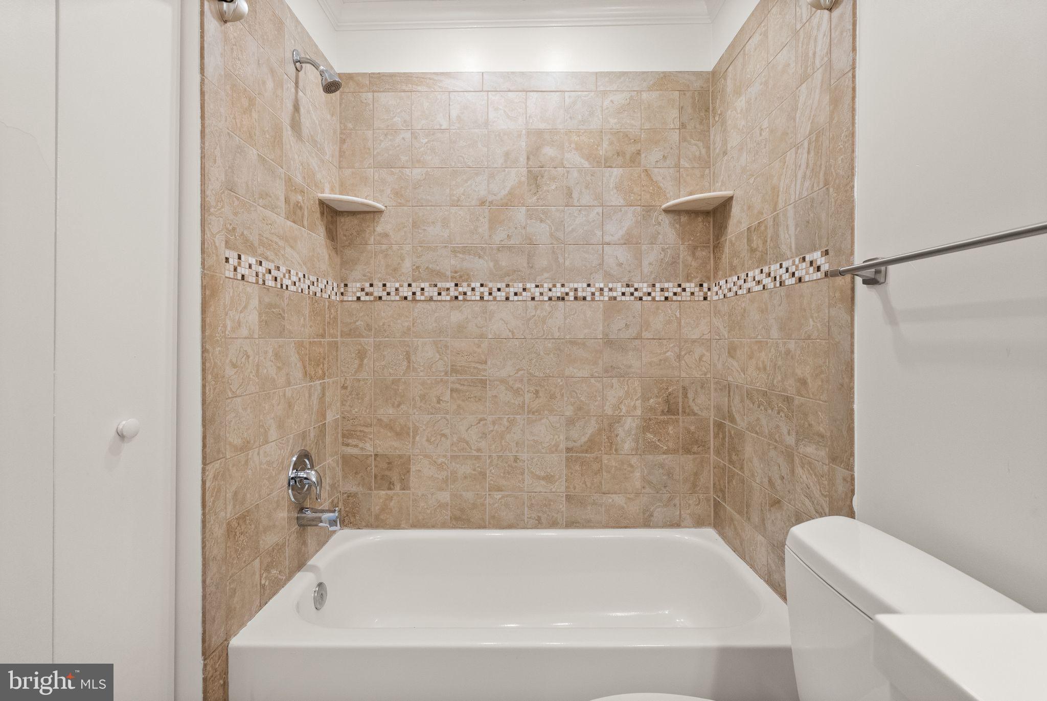 HILLSIDE TOWNES - Residential