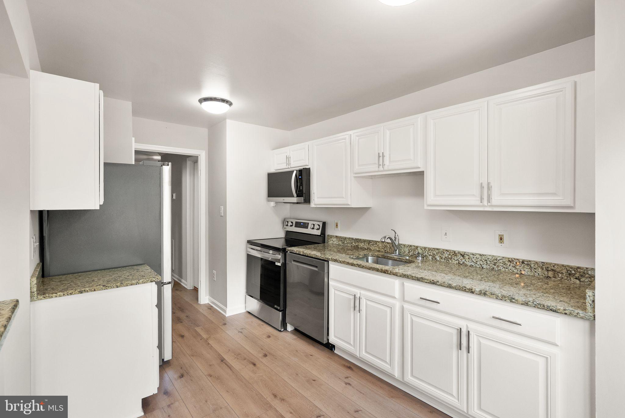 HILLSIDE TOWNES - Residential