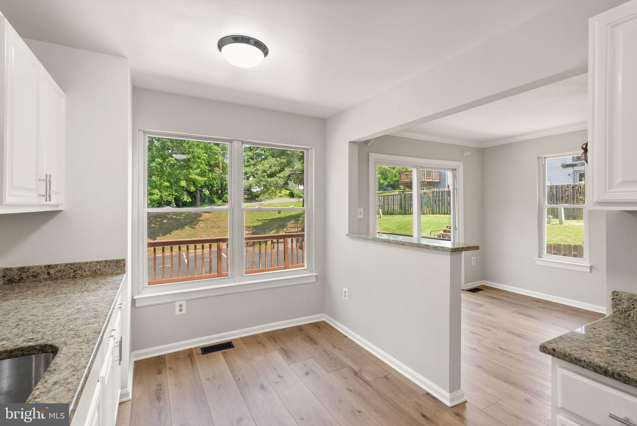 HILLSIDE TOWNES - Residential