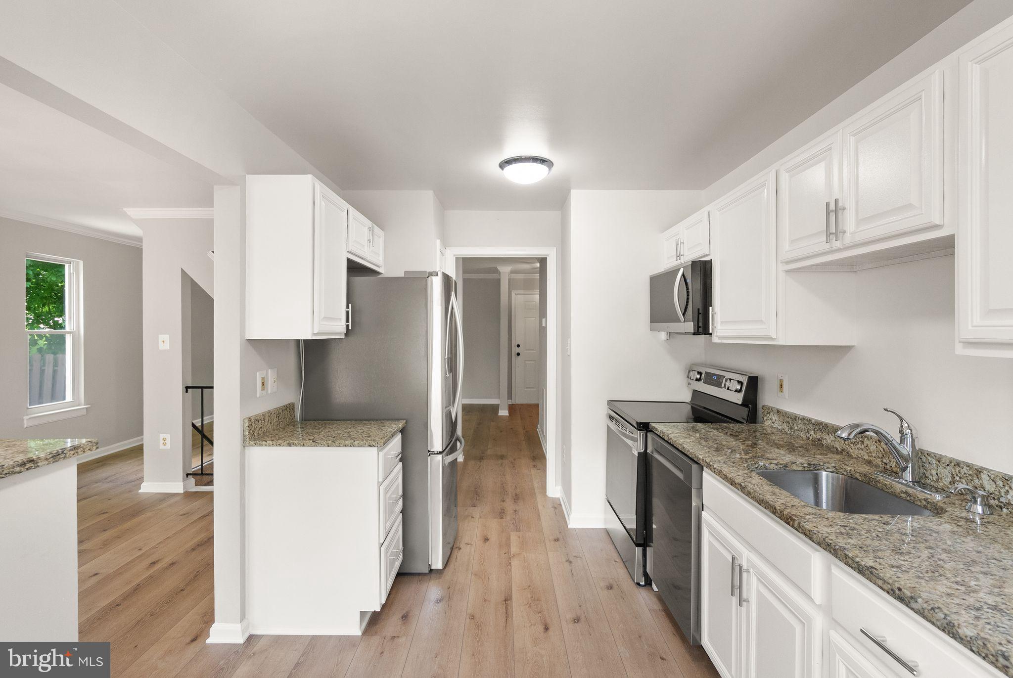 HILLSIDE TOWNES - Residential