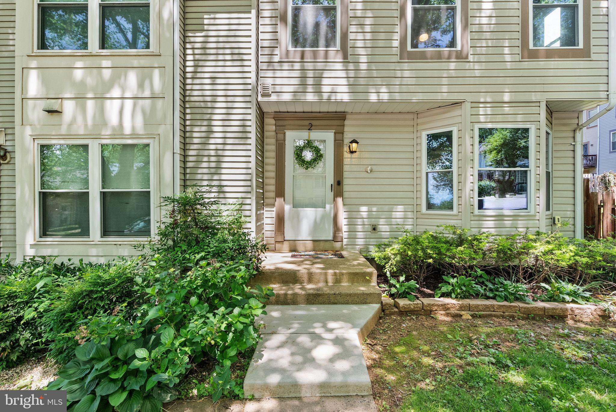 HILLSIDE TOWNES - Residential