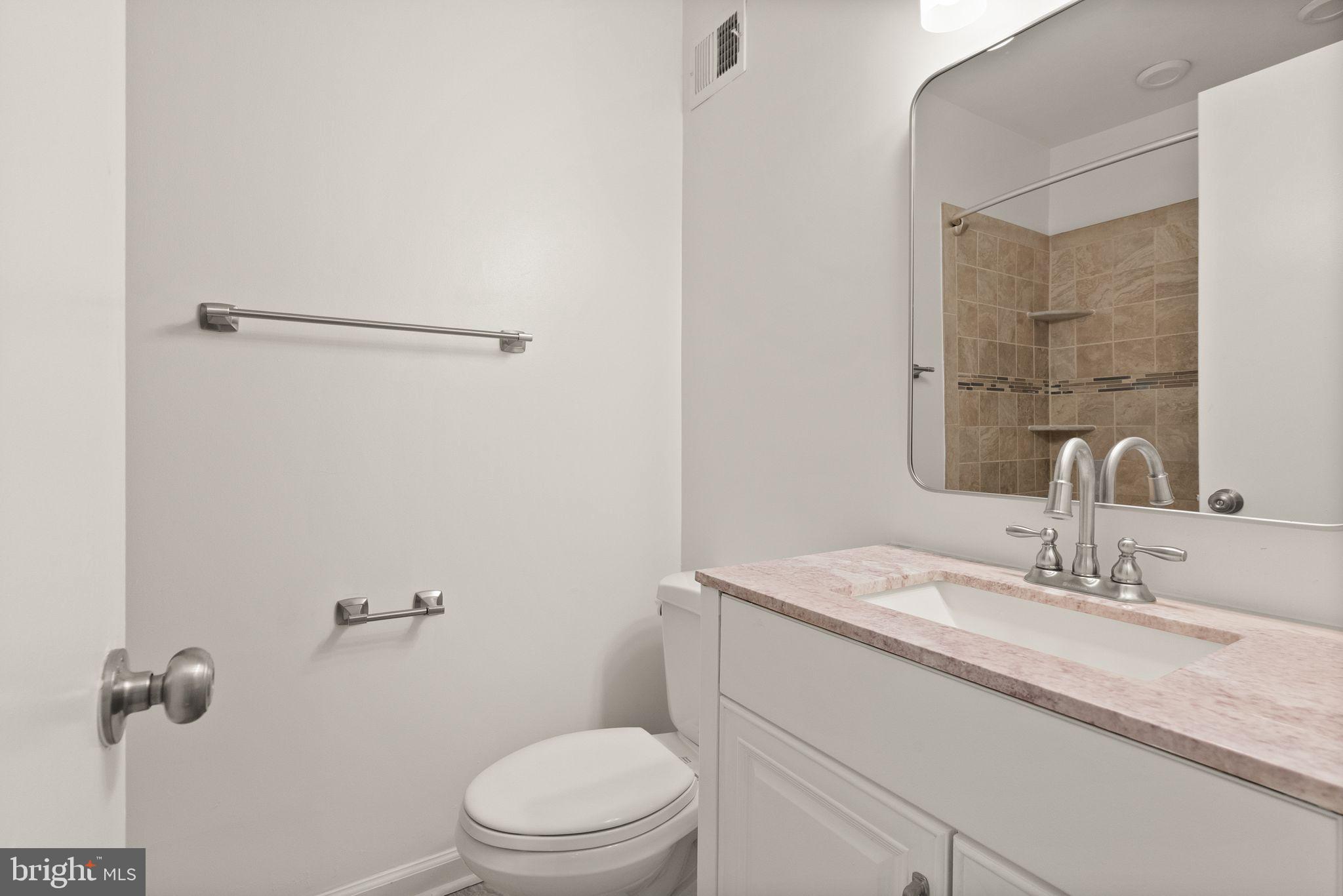 HILLSIDE TOWNES - Residential