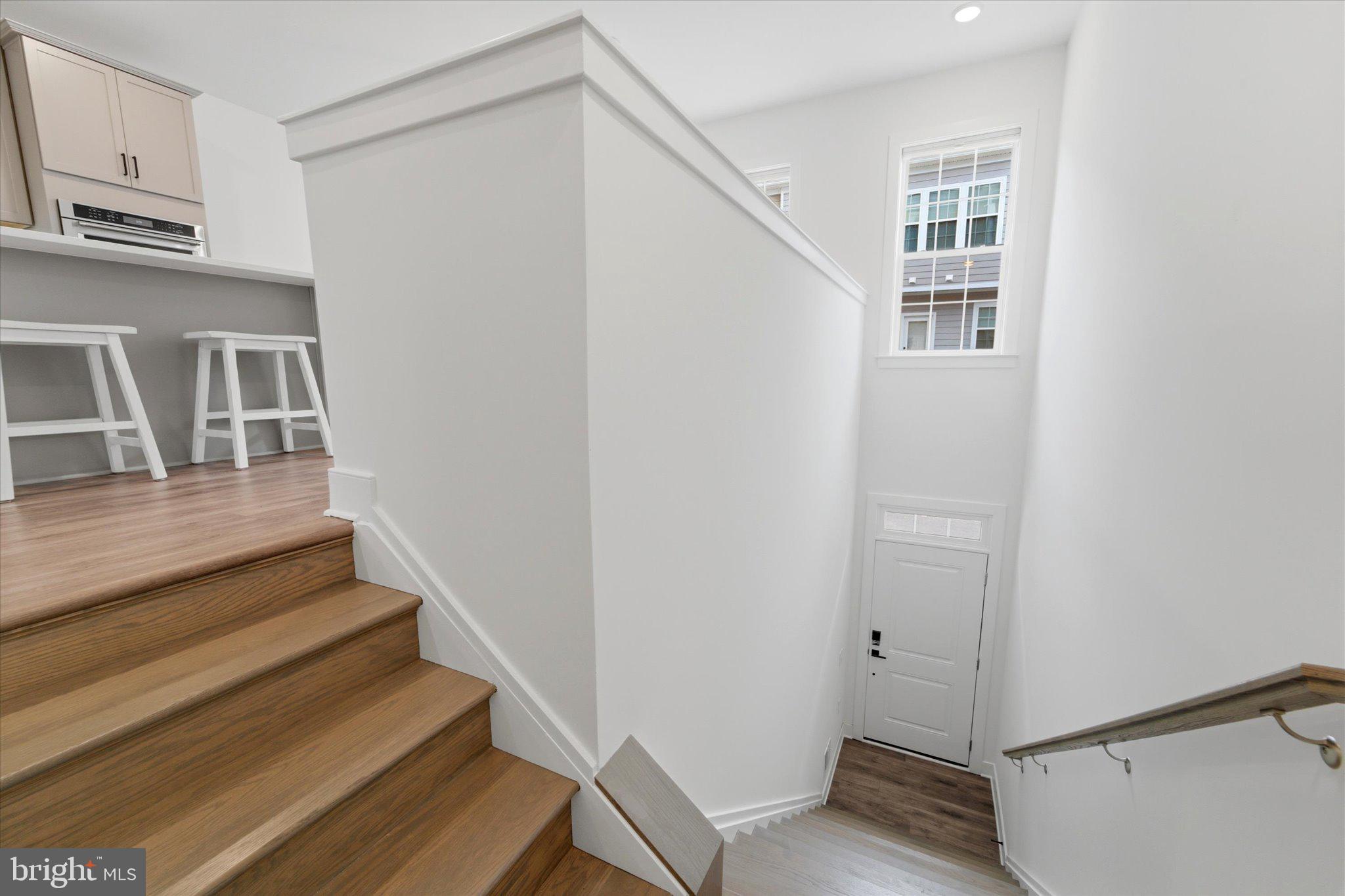 10820 WILLOW TERRACE