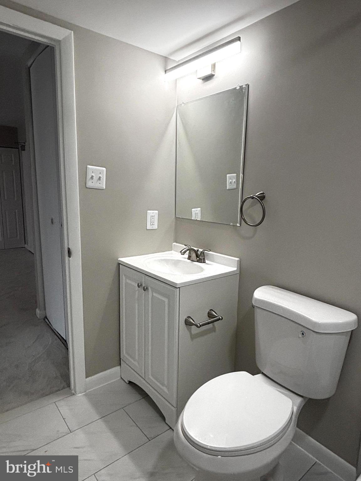 COLUMBIA CONDO - Residential