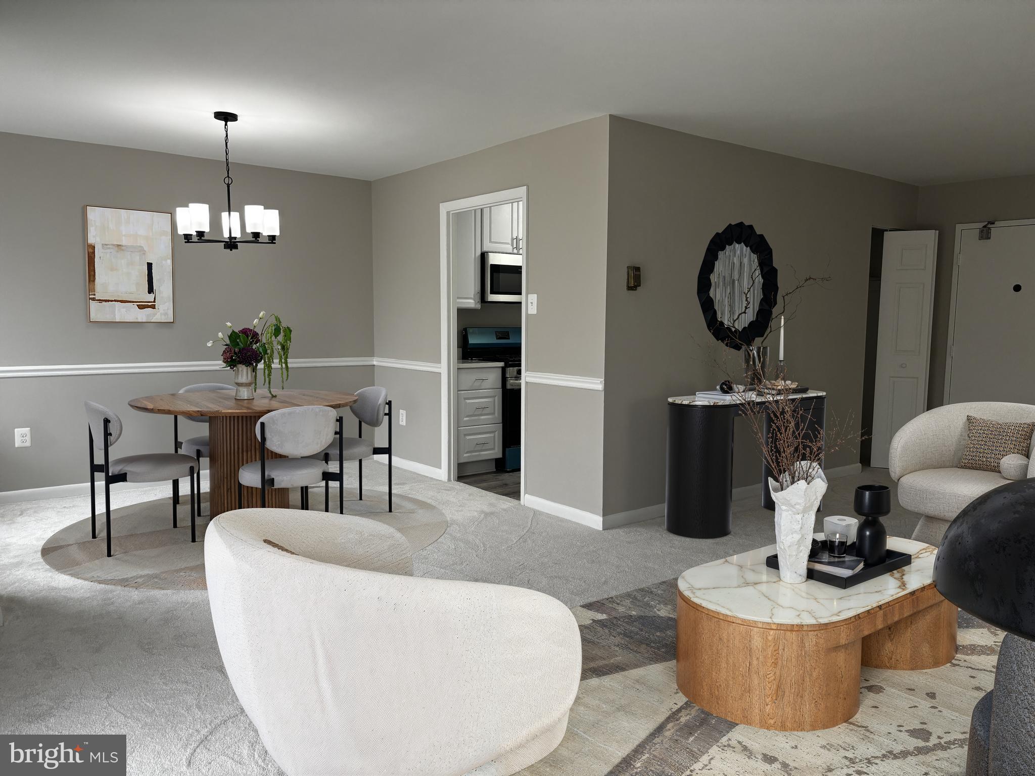 COLUMBIA CONDO - Residential