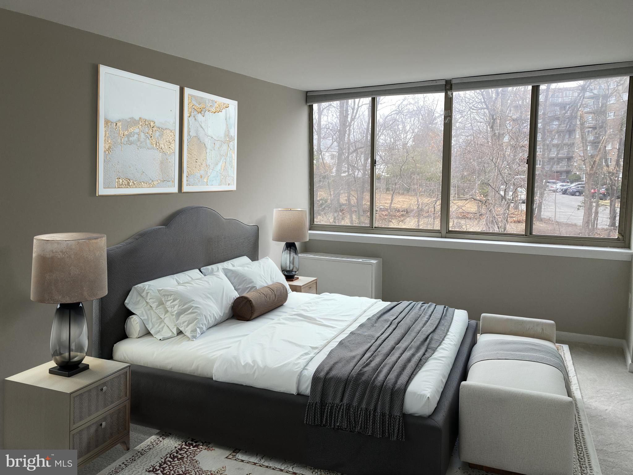 COLUMBIA CONDO - Residential