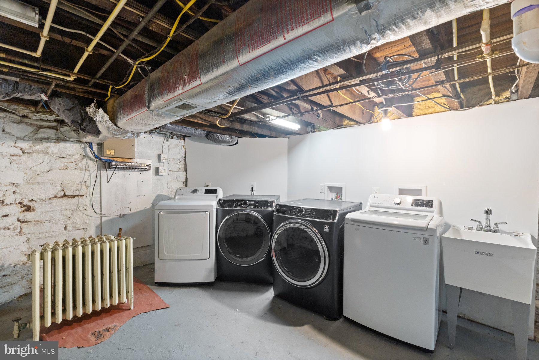 CHARLES VILLAGE - Commercial Sale