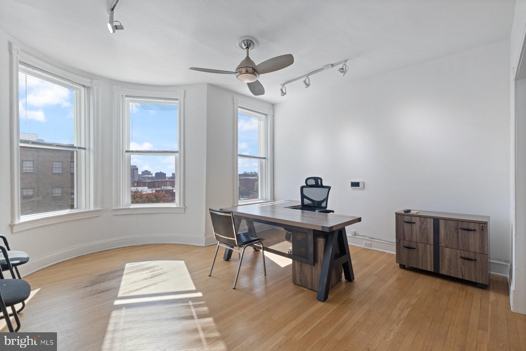 CHARLES VILLAGE - Commercial Sale