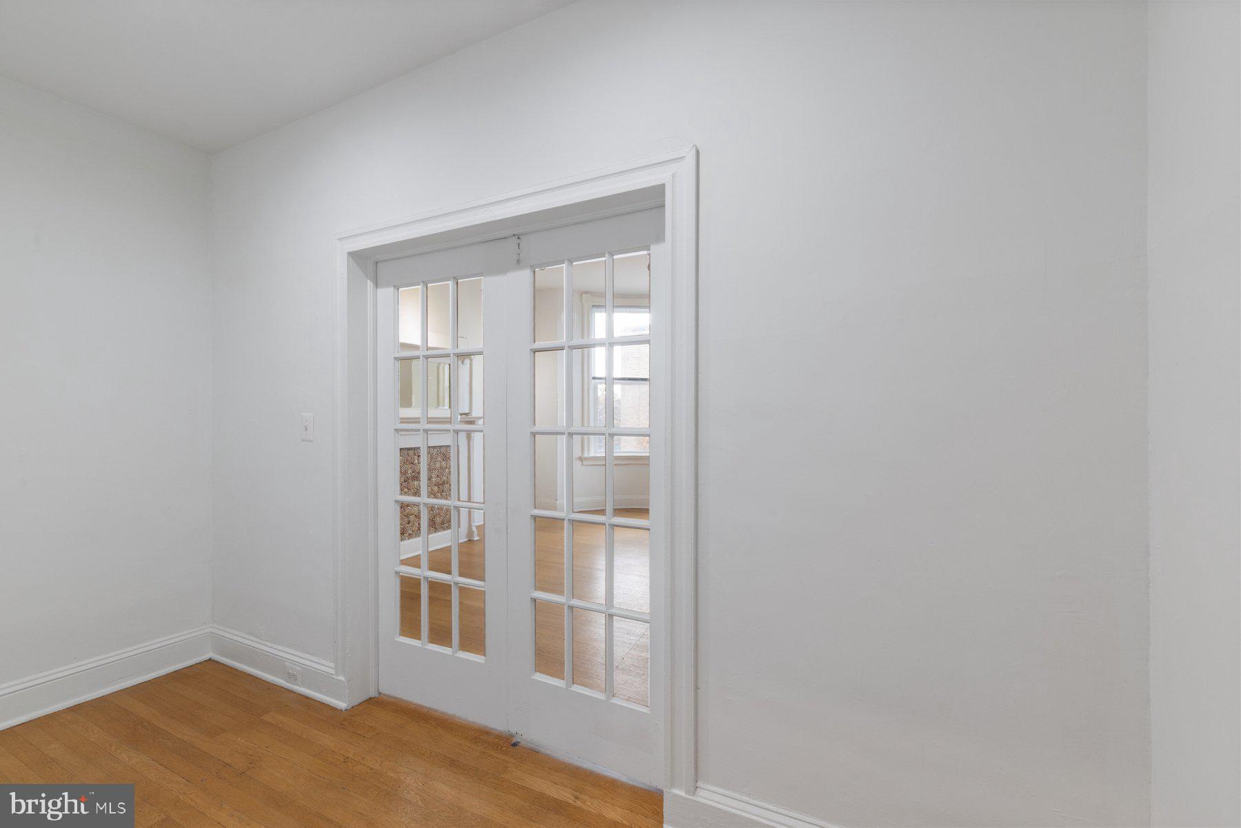 CHARLES VILLAGE - Commercial Sale