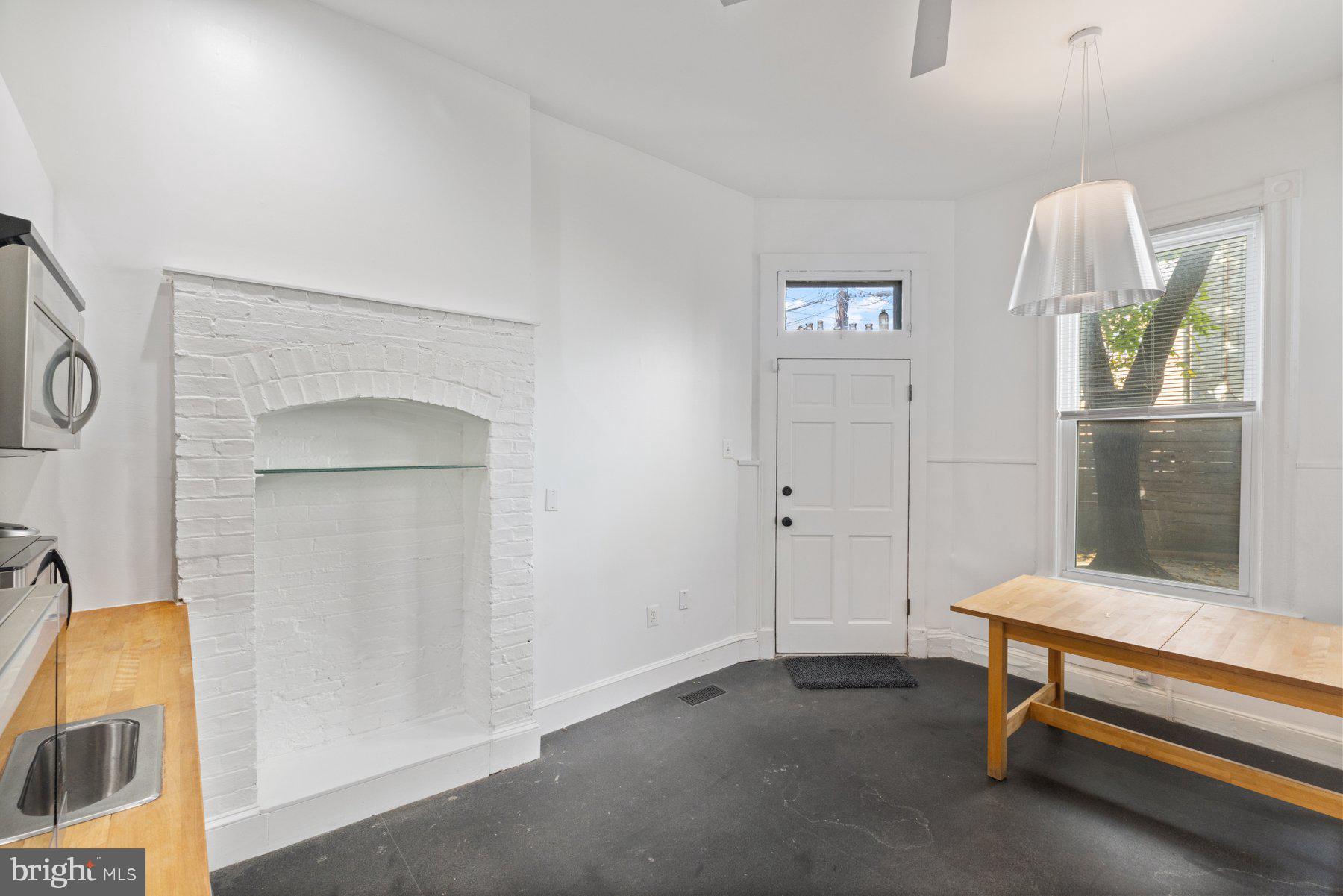 CHARLES VILLAGE - Commercial Sale