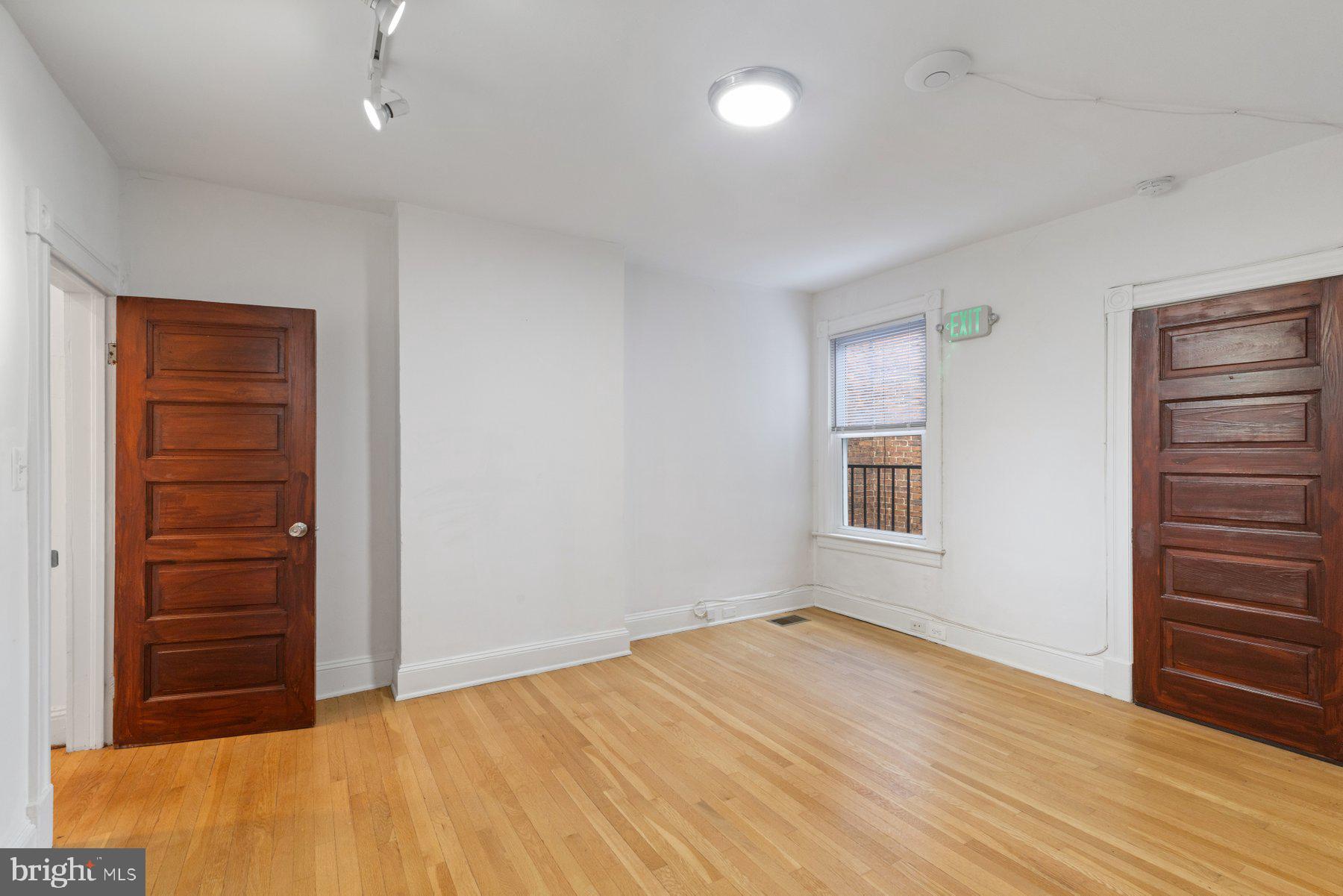 CHARLES VILLAGE - Commercial Sale