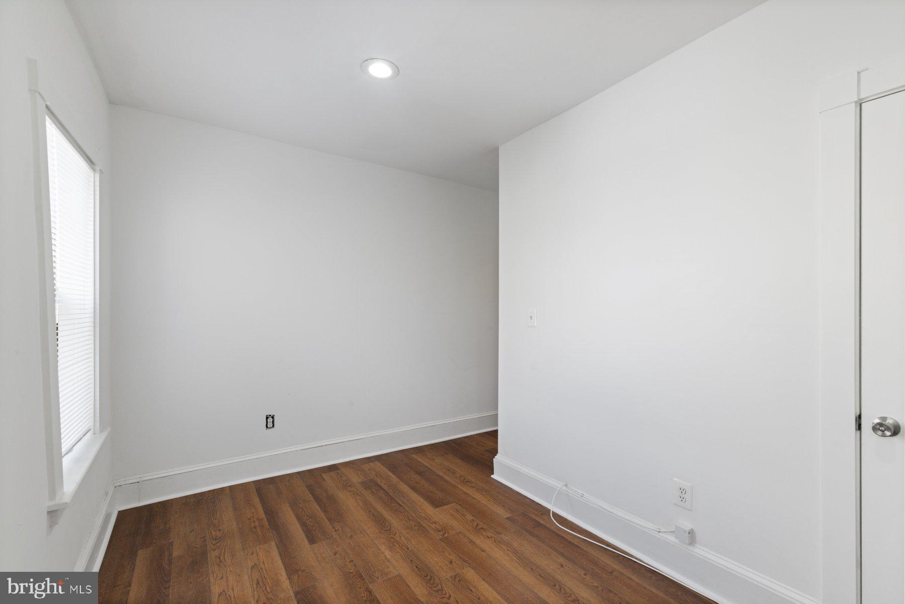 CHARLES VILLAGE - Commercial Sale