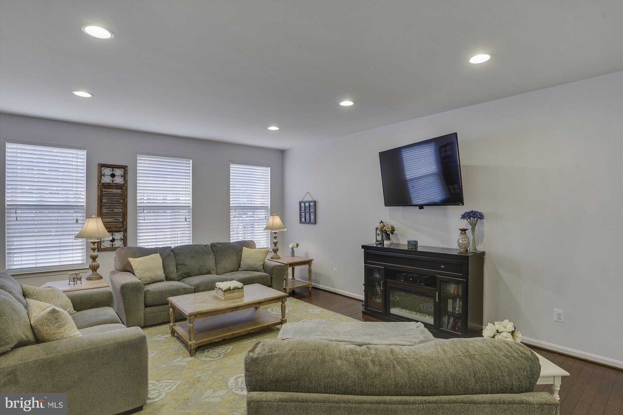 DOMINION CROSSING - Residential