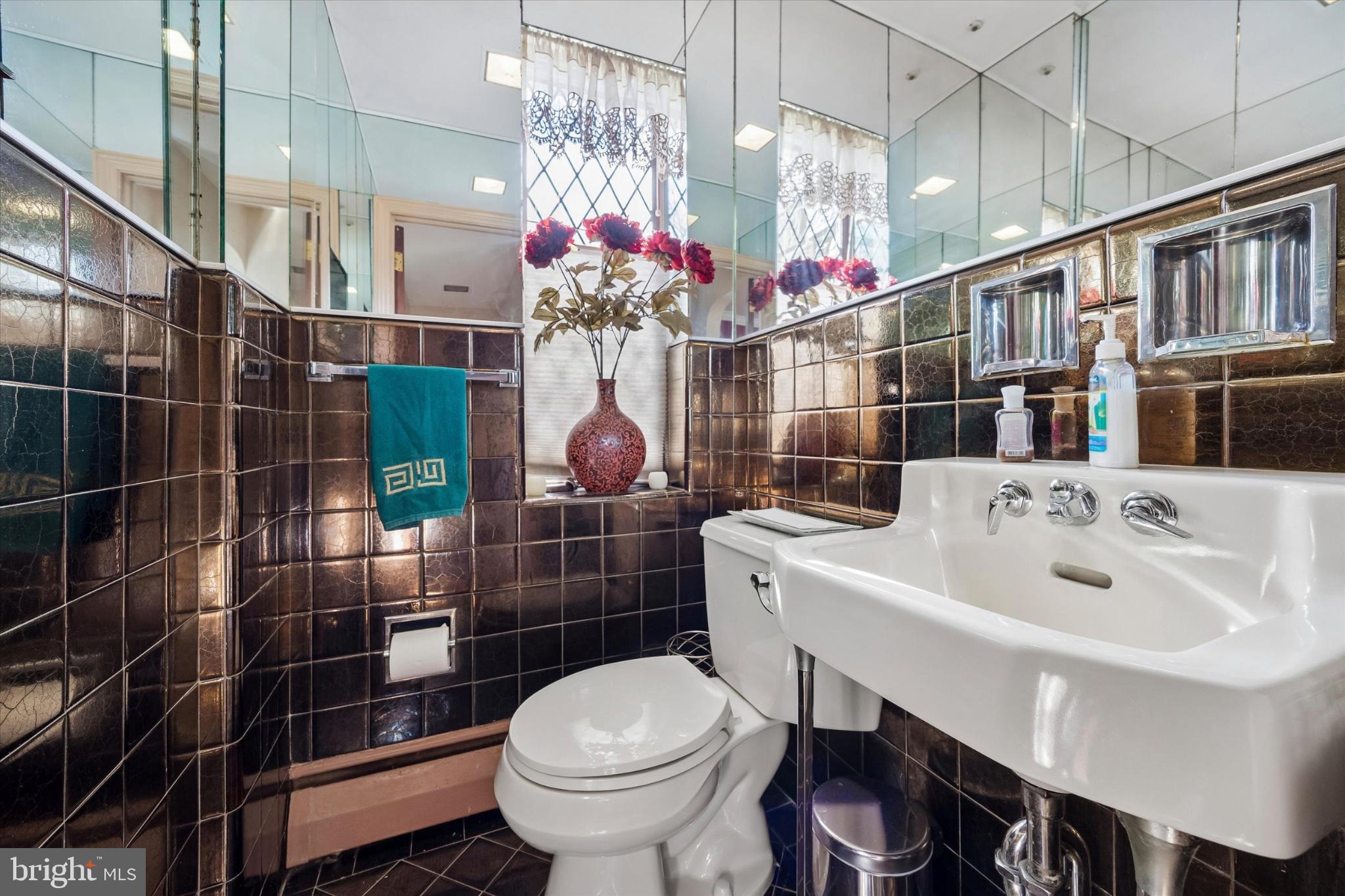 WYNNEWOOD - Residential