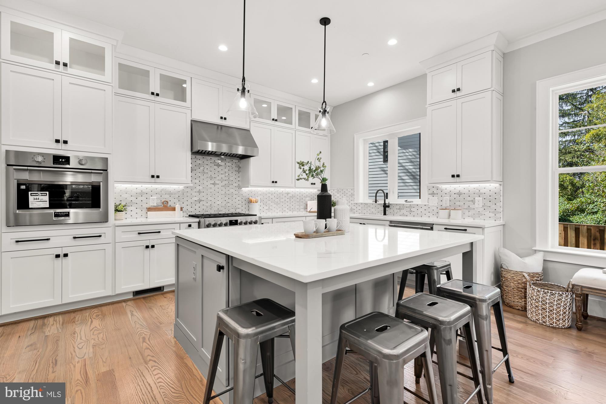 GLENBROOK VILLAGE - Residential