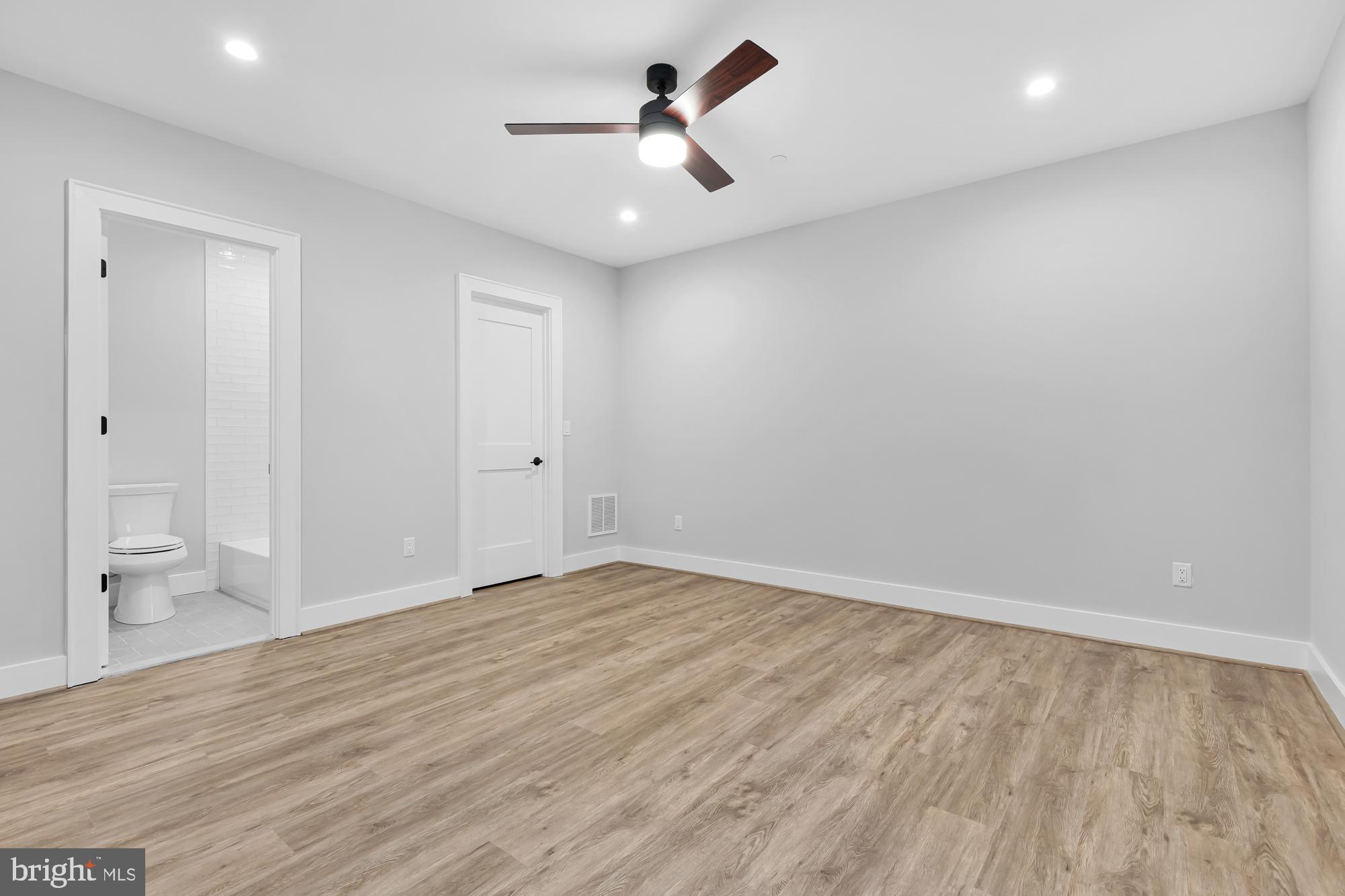 GLENBROOK VILLAGE - Residential