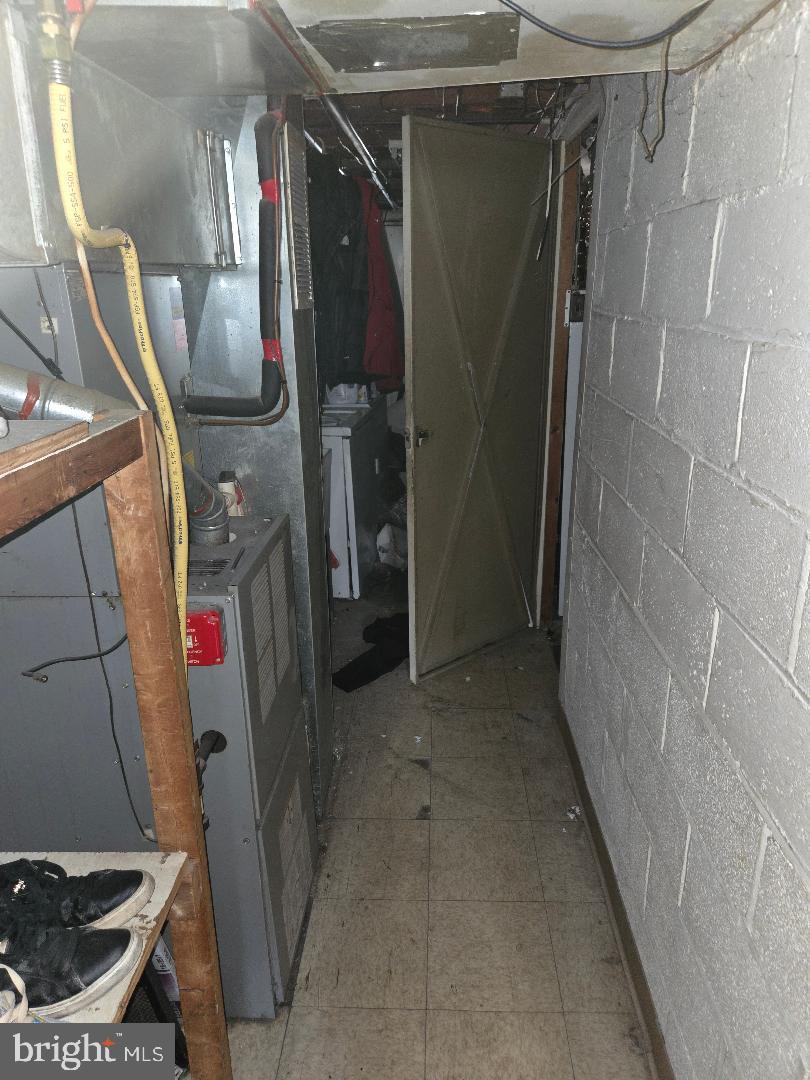 MAYFAIR (WEST) - Residential