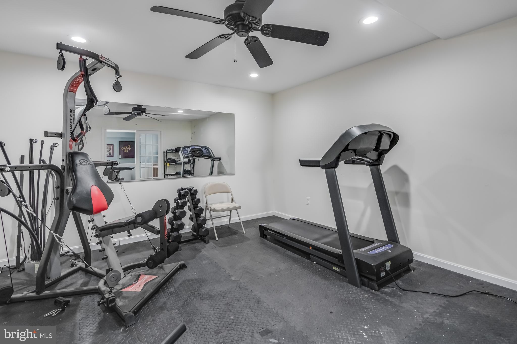 CROSS POINT - Residential