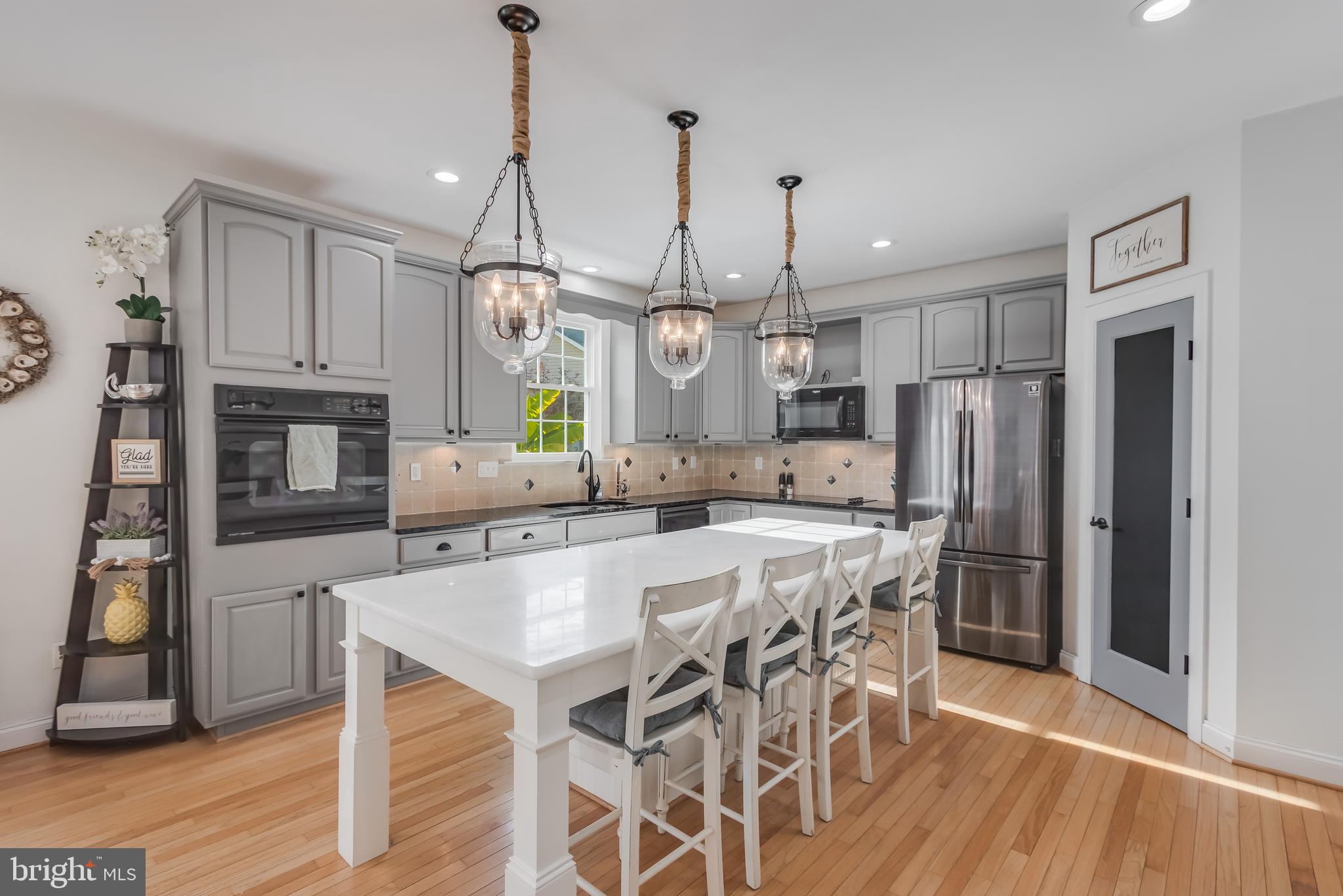 CROSS POINT - Residential