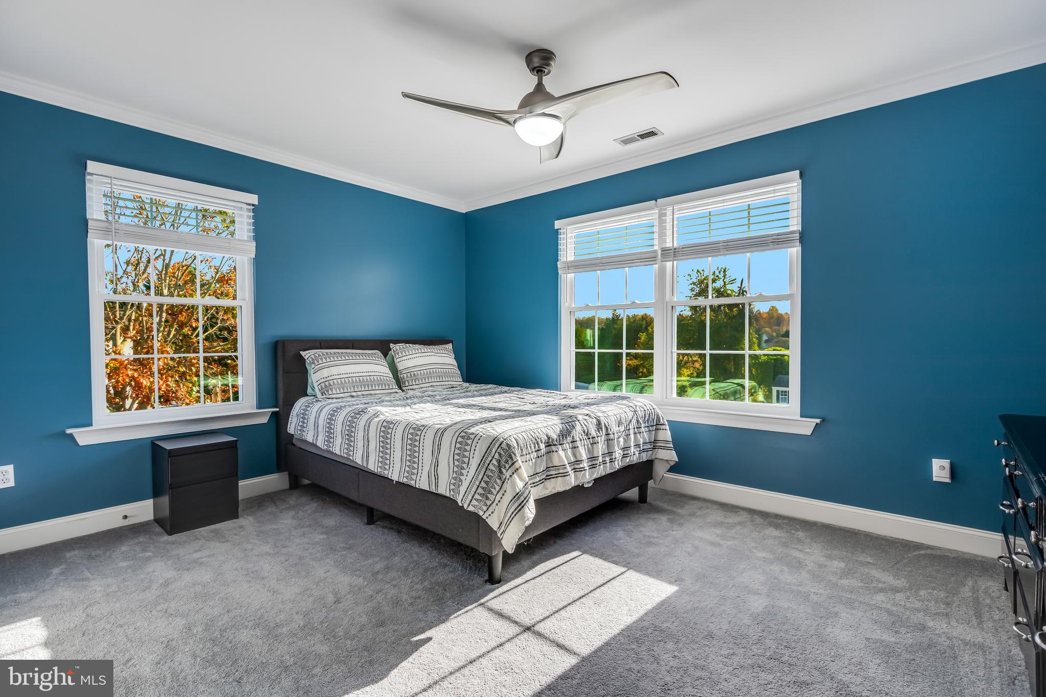 CROSS POINT - Residential