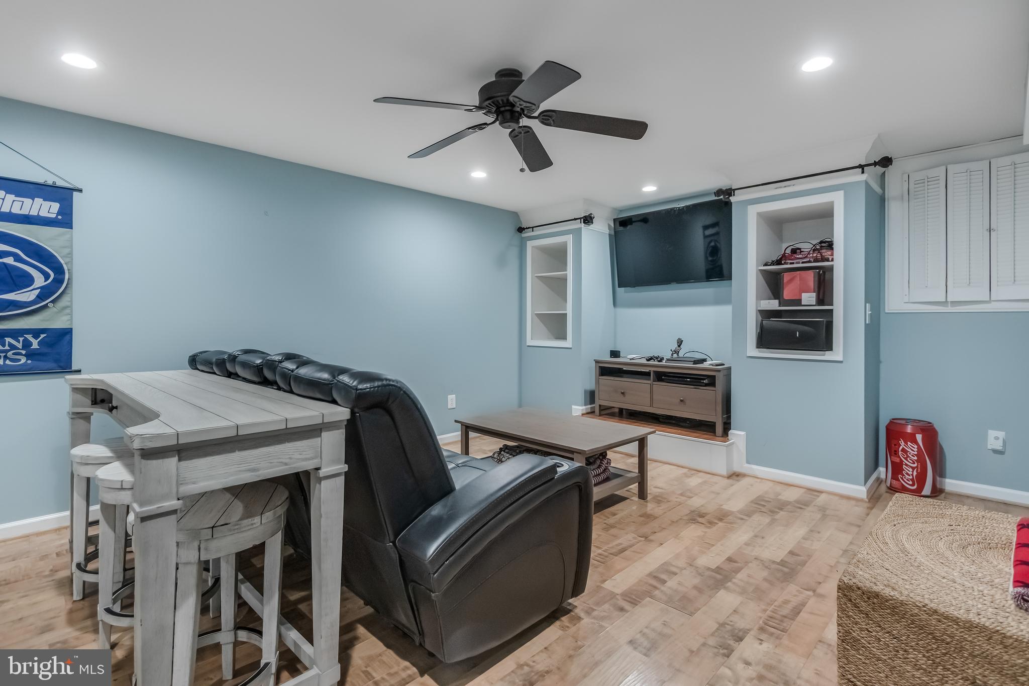 CROSS POINT - Residential