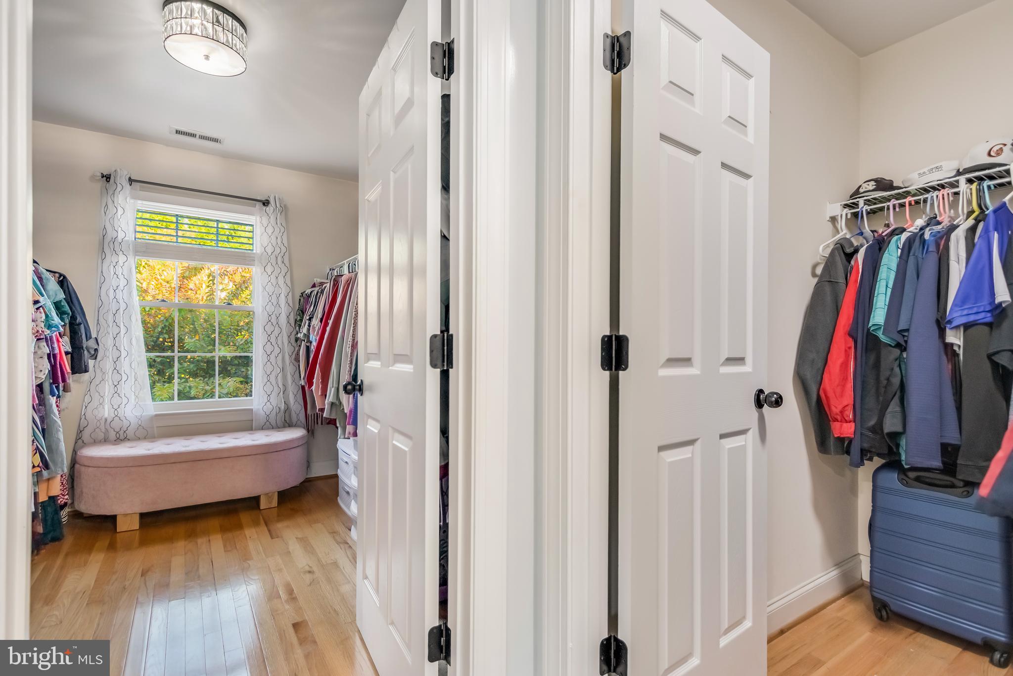 CROSS POINT - Residential