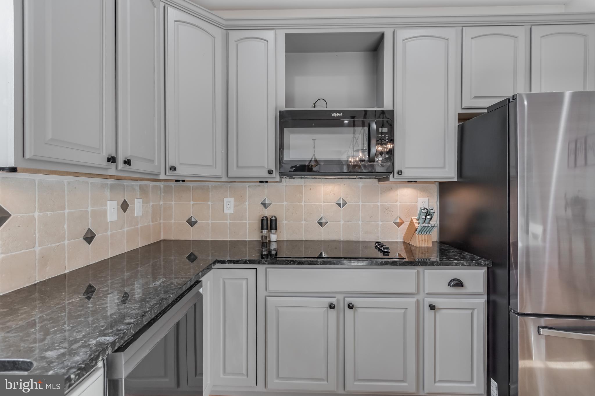 CROSS POINT - Residential