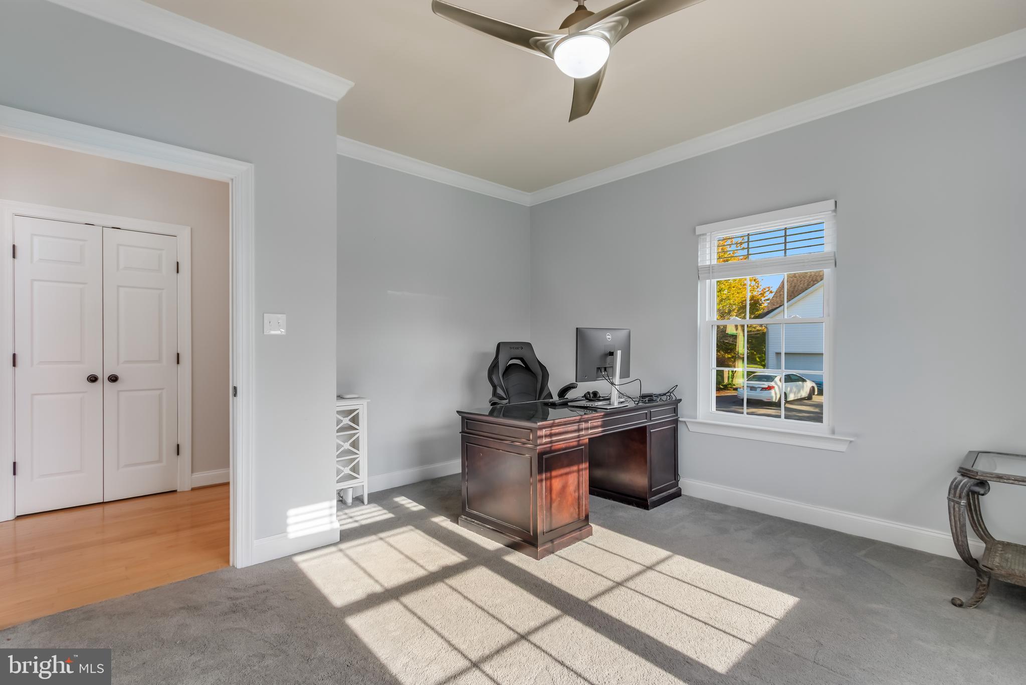 CROSS POINT - Residential