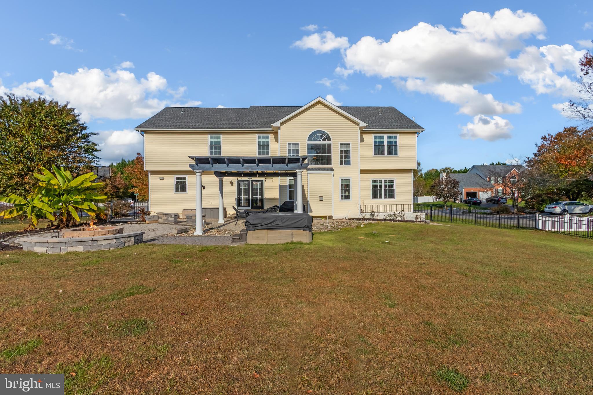 CROSS POINT - Residential