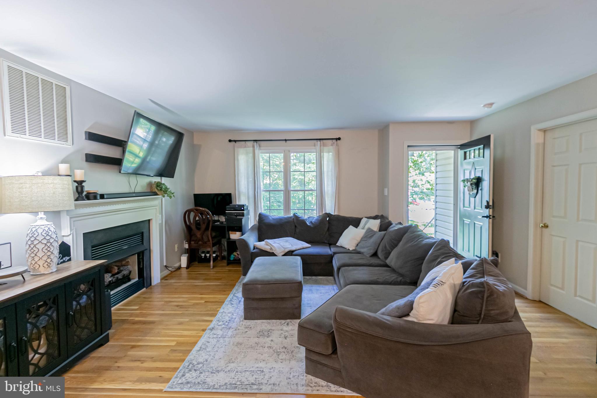 LAKE CAROLINE - Residential