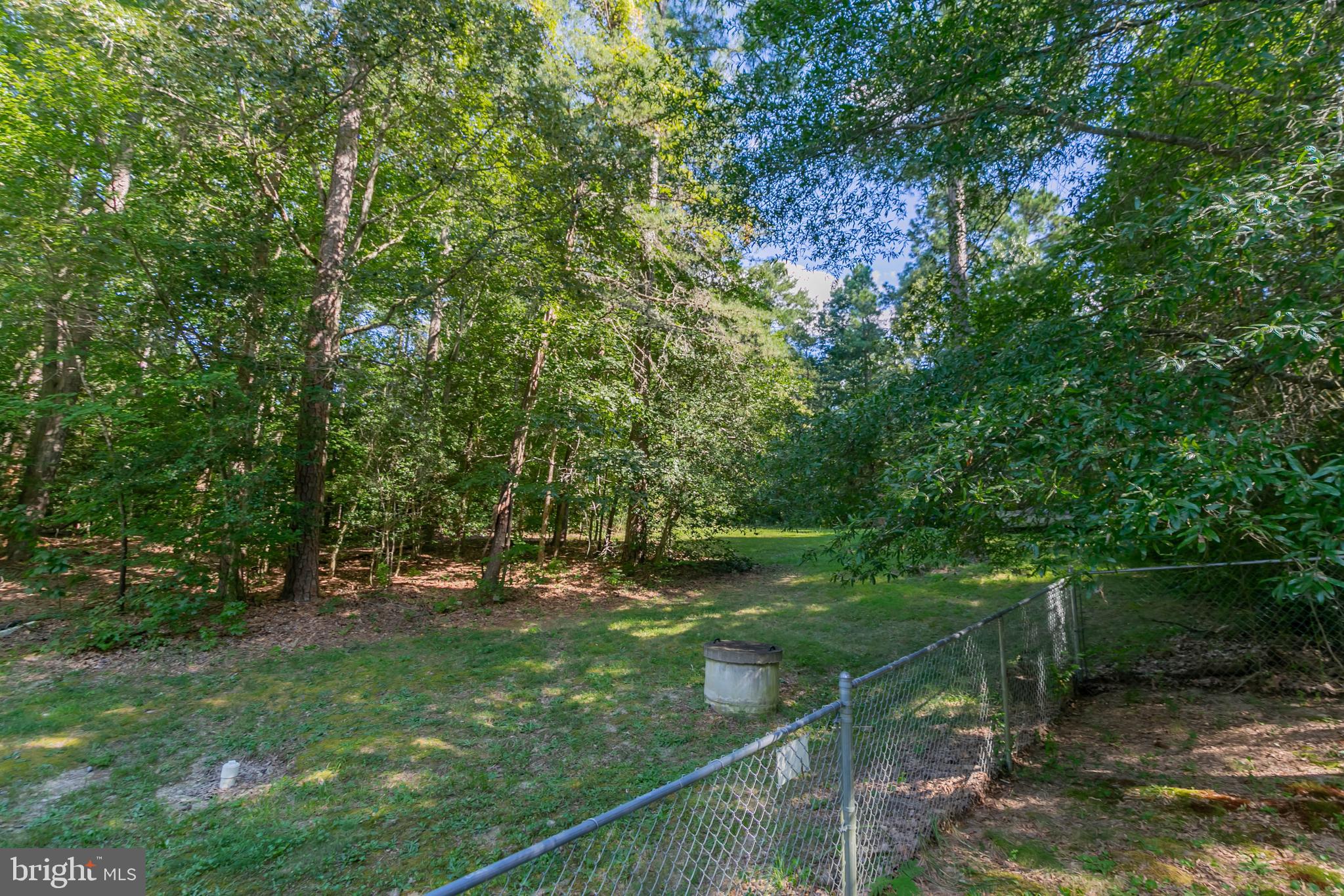 LAKE CAROLINE - Residential